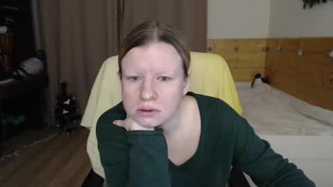 Crystal online show from February 15, 6:44 pm