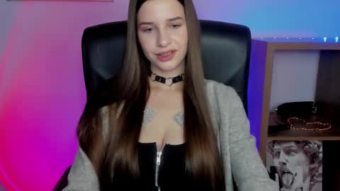 Snapshot of extasy_maya chatting on October 21, 6:39 am Maya online show from October 21, 6:39 am