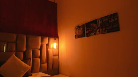 Eymi online show from December 19, 2:27 am