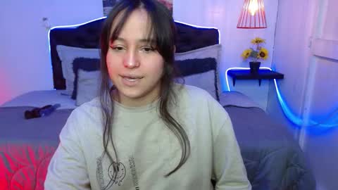 eymmy_24 online show from October 14, 3:42 am