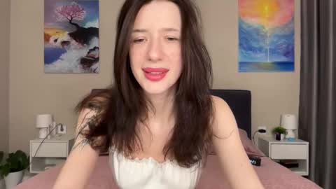 Snapshot of fairy_bloomix chatting on February 10, 1:44 pm Bloom  online show from February 10, 1:44 pm