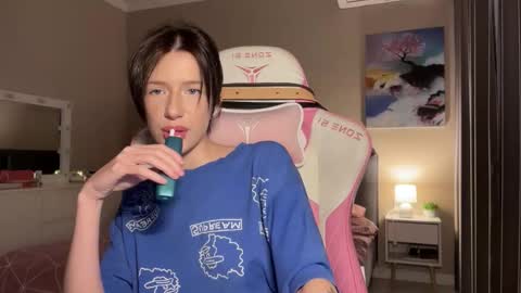 Snapshot of fairy_bloomix chatting on September 24, 9:03 pm Bloom  online show from September 24, 9:03 pm