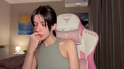 Snapshot of fairy_bloomix chatting on September 17, 4:38 pm Bloom  online show from September 17, 4:38 pm