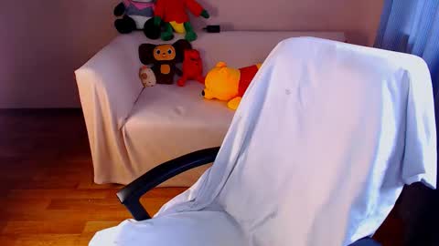 Elli  online show from September 19, 1:43 pm