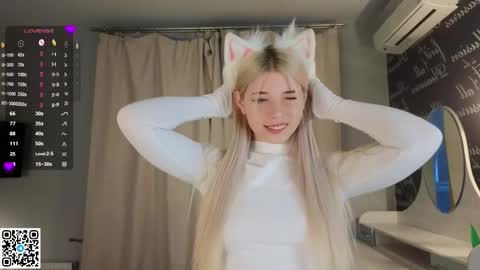 Emilia online show from February 26, 4:19 am