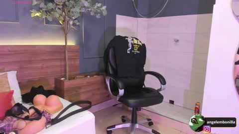 Megan    630  1330 -5 online show from December 5, 12:28 pm