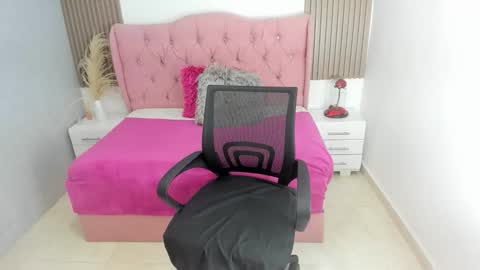 FANNY online show from February 6, 12:47 am