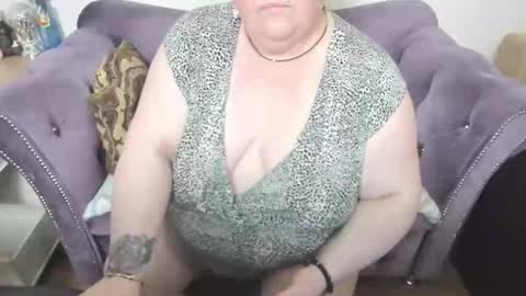 fashiona online show from March 2, 10:04 pm