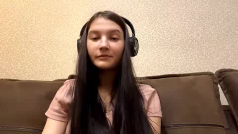 Aurora 18yo online show from December 23, 9:13 am