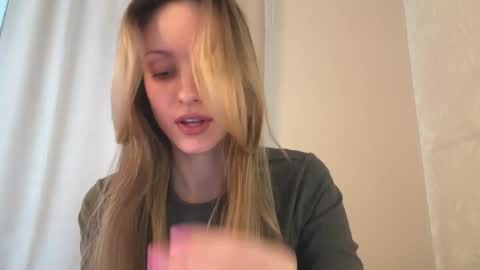 Lisa online show from February 27, 10:15 am