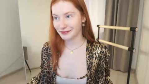 Snapshot of fiamoor chatting on October 16, 11:57 am Fia online show from October 16, 11:57 am