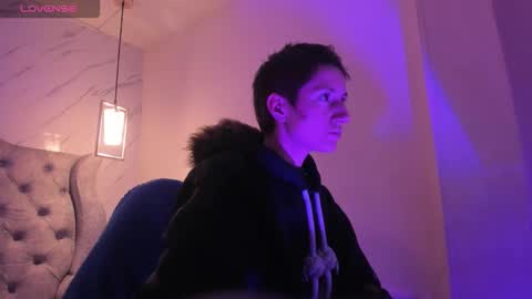   online show from February 25, 12:04 pm