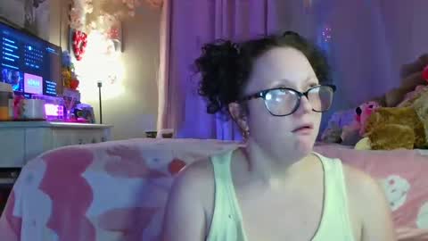 fieryminx67 online show from September 26, 5:38 am