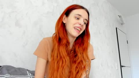 fire___fox1 online show from January 18, 11:11 am