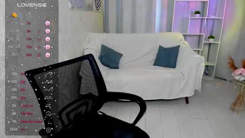 Emily online show from November 28, 3:42 am