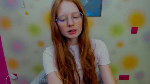 fire_luna online show from September 13, 5:15 am