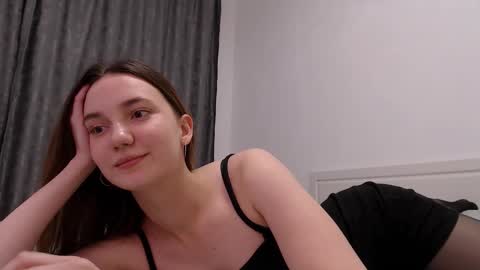 fireflies_fly_ online show from November 21, 9:28 pm