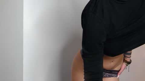 fit_rihanna online show from February 19, 7:38 pm