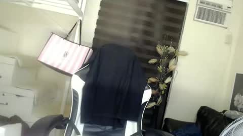 Alicia Baby online show from December 2, 12:18 pm