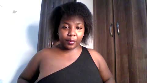 Snapshot of foxykay1 chatting on October 5, 4:39 am Kayla online show from October 5, 4:39 am