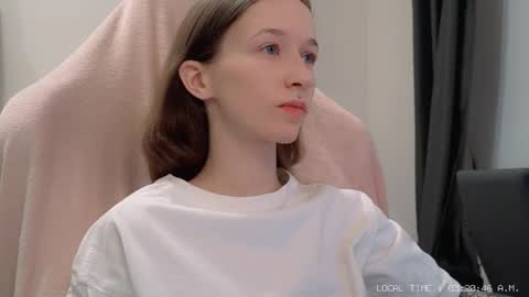 fran_bow online show from January 5, 12:20 am