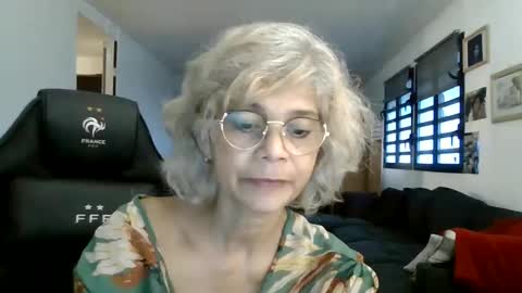 francelune online show from February 16, 8:21 am