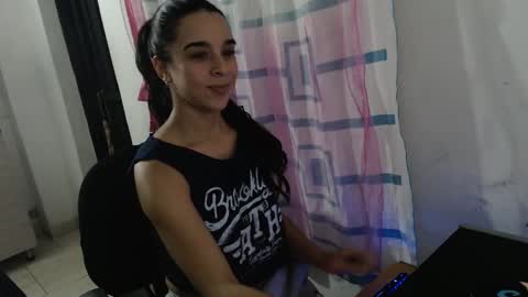 Snapshot of franfinee chatting on October 7, 1:43 am franfinee online show from October 7, 1:43 am