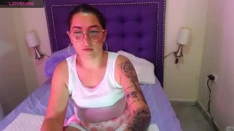 FRANY STEELL online show from December 16, 7:31 pm