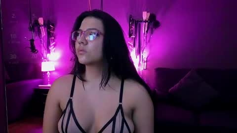     online show from January 9, 7:31 am