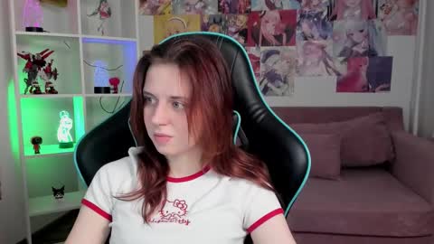 FreyaVey online show from March 2, 5:19 am