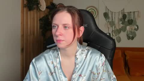 FreyaVey online show from January 19, 8:21 am