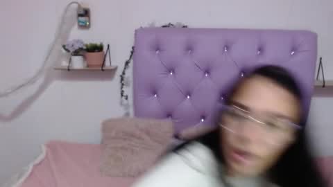 Freyja online show from October 15, 10:56 pm