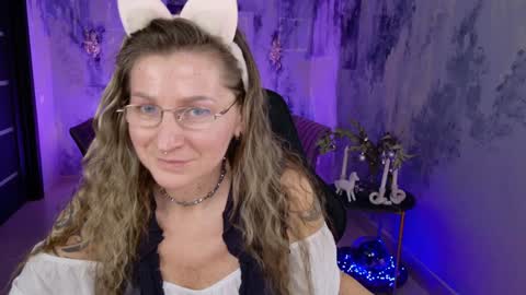 Frida Tander online show from December 28, 1:49 pm