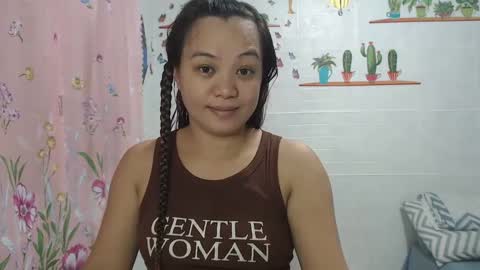 MAE online show from December 18, 12:43 am