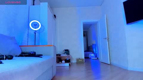 Just yours blondi 3 online show from September 20, 1:20 pm