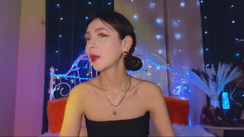 Tiffany online show from January 28, 10:45 pm