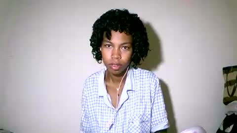 fyah1027 online show from December 15, 2:17 am