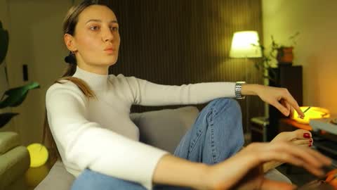 G online show from October 11, 6:43 pm