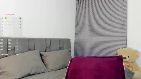 Gabriela  online show from October 7, 1:43 am