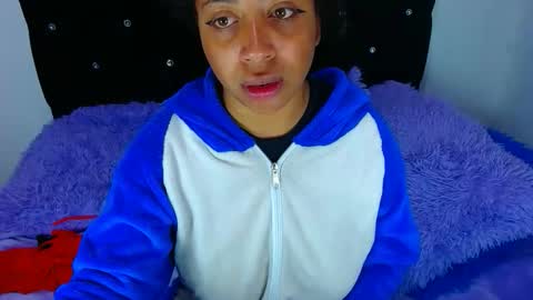 gabi_jhons_23 online show from December 22, 8:50 am