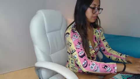 Snapshot of gabriela_morales01 chatting on February 11, 4:12 am .  online show from February 11, 4:12 am