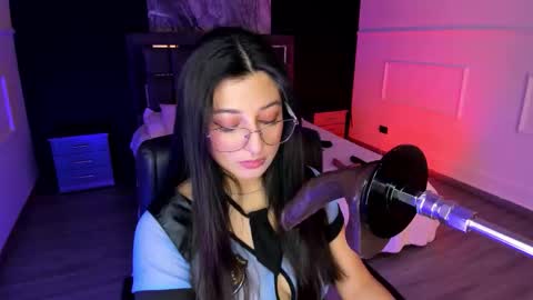 Gabriela Kassi online show from February 6, 11:35 am