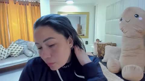 gabriela online show from November 29, 4:00 pm