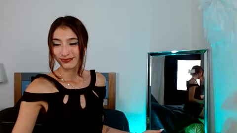 Snapshot of gabykovalenko chatting on December 23, 3:50 am Gaby online show from December 23, 3:50 am