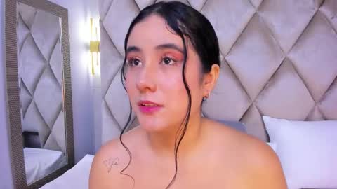 Gaby  online show from December 19, 1:03 pm