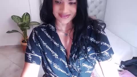 Snapshot of gabysot chatting on March 11, 5:02 pm gabysot online show from March 11, 5:02 pm