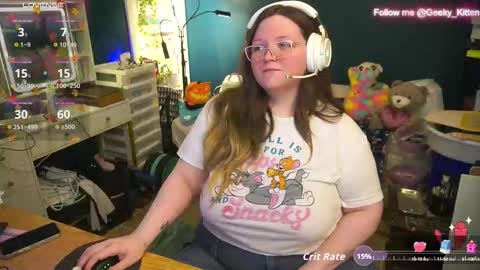 Snapshot of geeky_kitten chatting on October 16, 1:25 pm Geeky Kitten Leina -  online show from October 16, 1:25 pm