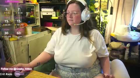 Snapshot of geeky_kitten chatting on October 12, 2:52 pm Geeky Kitten Leina -  online show from October 12, 2:52 pm