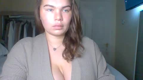 Snapshot of gemmarmalade chatting on October 23, 6:41 am GEMMARMALADE online show from October 23, 6:41 am