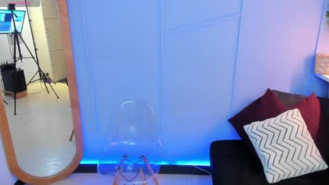 Georgina Coule online show from February 3, 12:03 pm